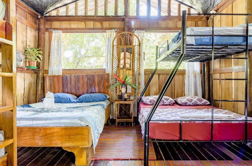 Luminosa Uvita Hostel Ngoại thất bức ảnh